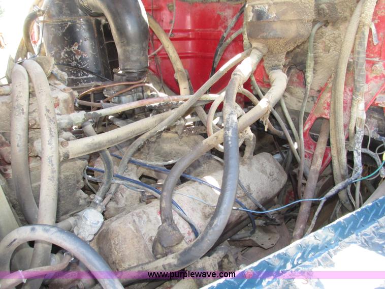 image for item F7415 1965 International M623CBE water truck