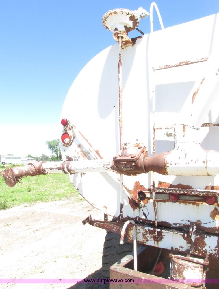 image for item F7415 1965 International M623CBE water truck