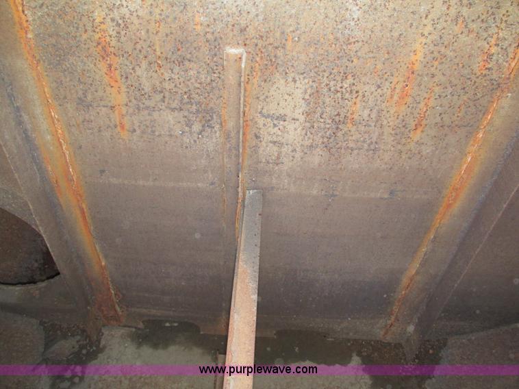 image for item F7415 1965 International M623CBE water truck