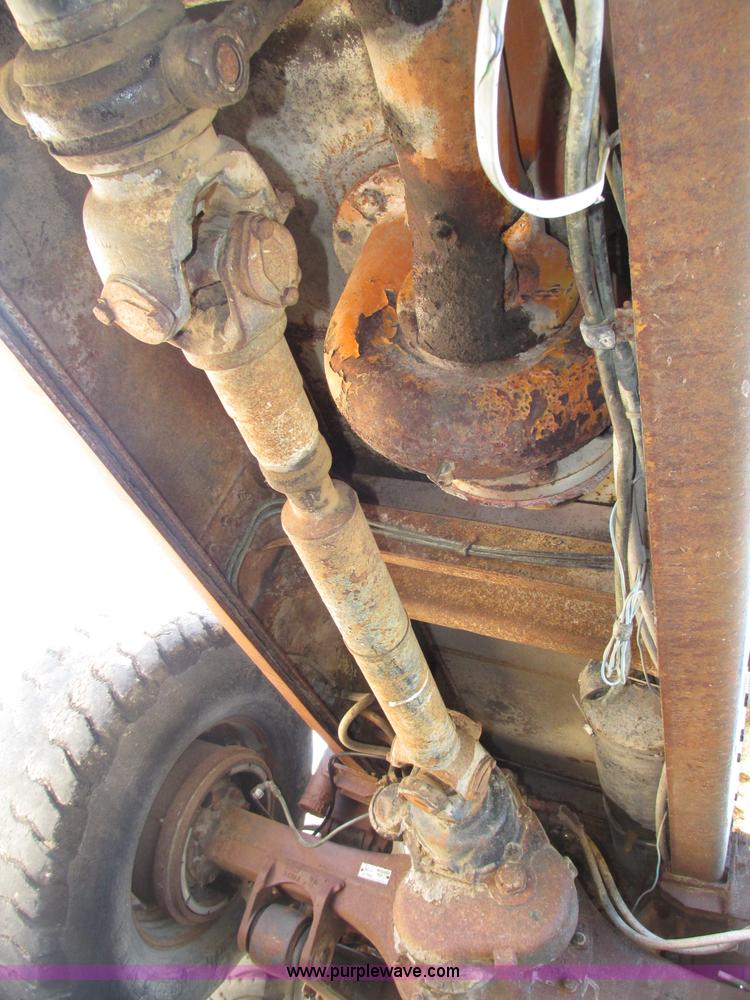 image for item F7415 1965 International M623CBE water truck