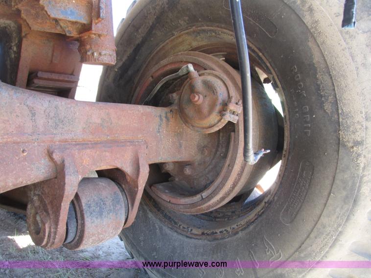 image for item F7415 1965 International M623CBE water truck