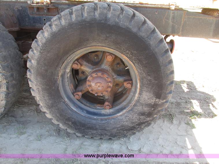 image for item F7415 1965 International M623CBE water truck