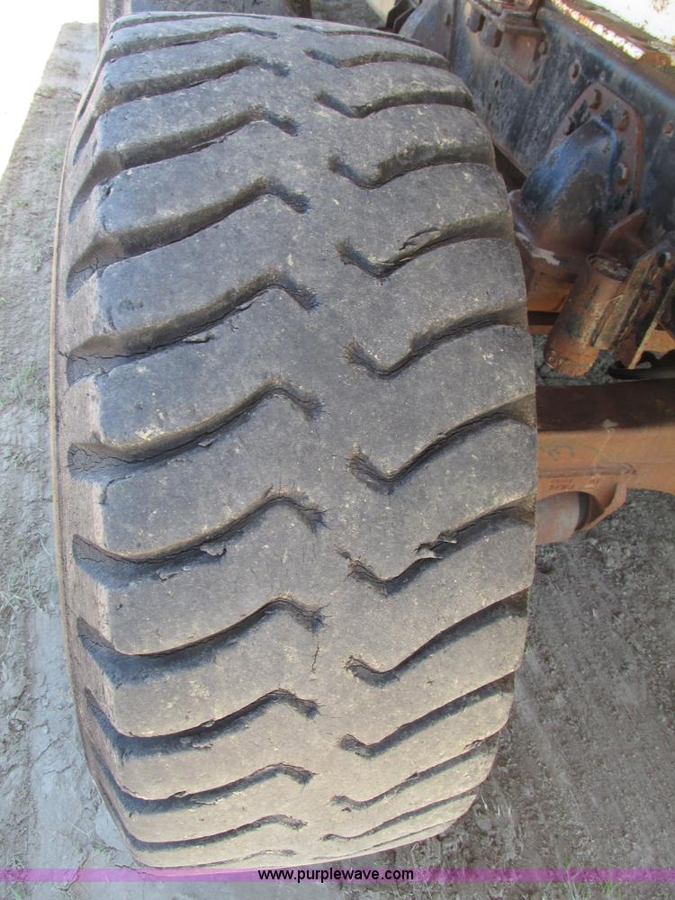 image for item F7415 1965 International M623CBE water truck