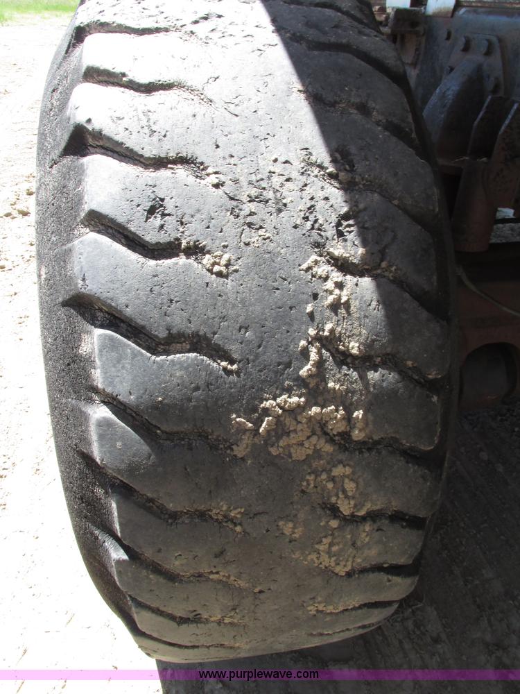 image for item F7415 1965 International M623CBE water truck