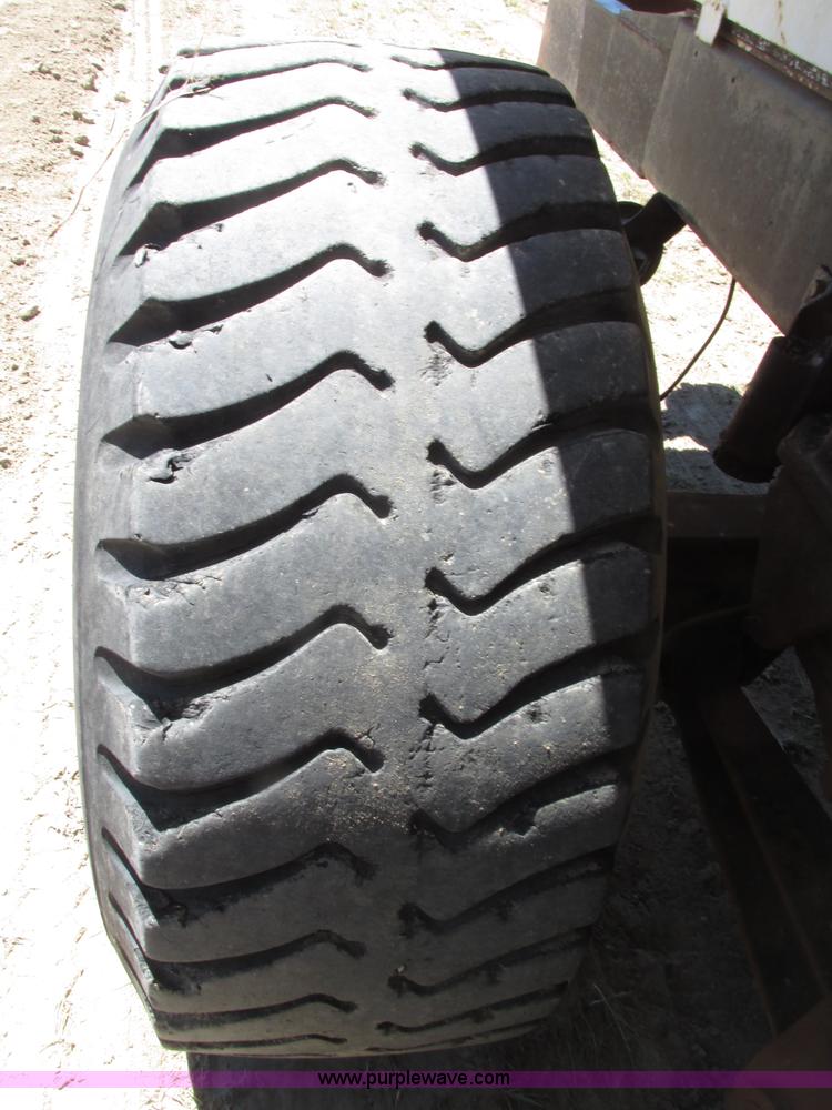 image for item F7415 1965 International M623CBE water truck