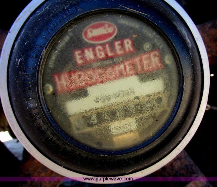 image for item F7416 1975 International Paystar 5000 water truck