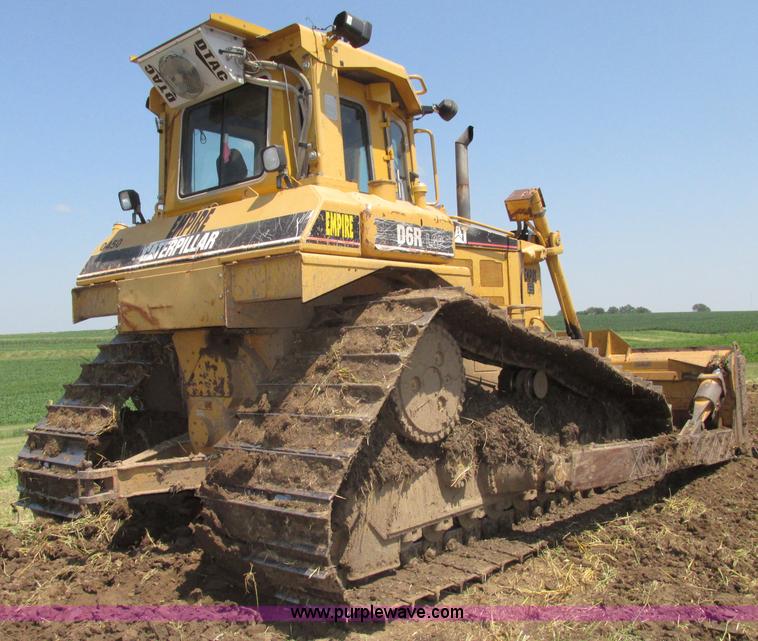 image for item F7433 1996 Caterpillar D6R LGP dozer