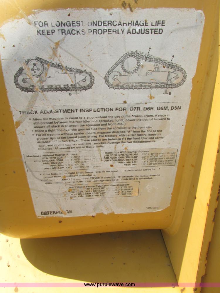 image for item F7433 1996 Caterpillar D6R LGP dozer