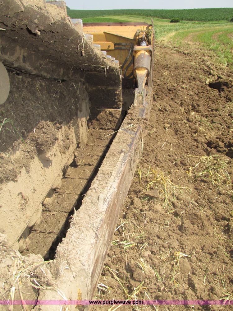 image for item F7433 1996 Caterpillar D6R LGP dozer