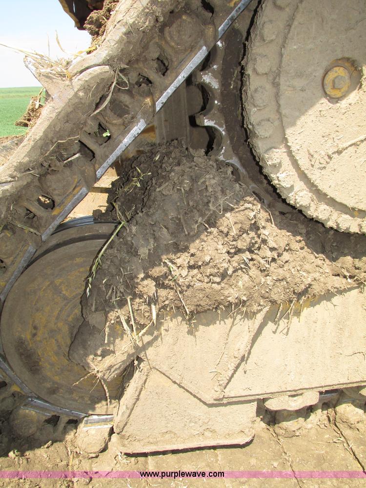 image for item F7433 1996 Caterpillar D6R LGP dozer