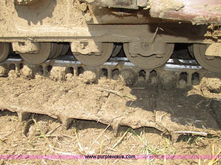 image for item F7433 1996 Caterpillar D6R LGP dozer