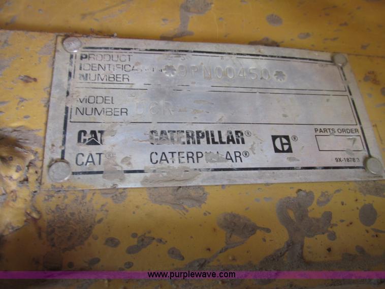 image for item F7433 1996 Caterpillar D6R LGP dozer