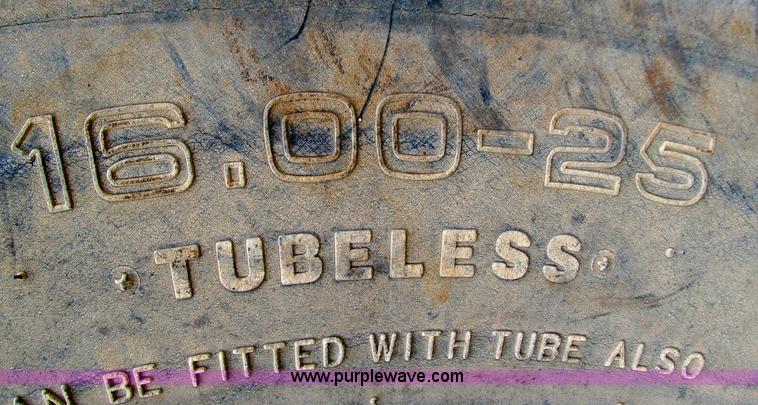 image for item G9264 1975 Euclid 207FD articulated haul truck