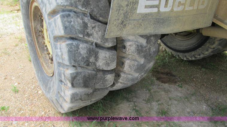 image for item G9264 1975 Euclid 207FD articulated haul truck