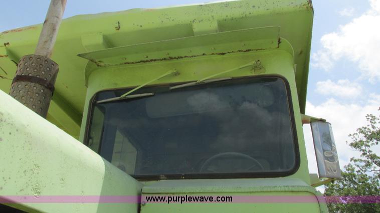 image for item G9264 1975 Euclid 207FD articulated haul truck