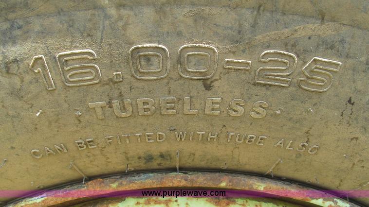 image for item G9264 1975 Euclid 207FD articulated haul truck