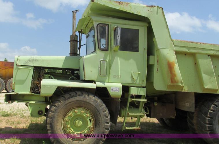 image for item G9264 1975 Euclid 207FD articulated haul truck