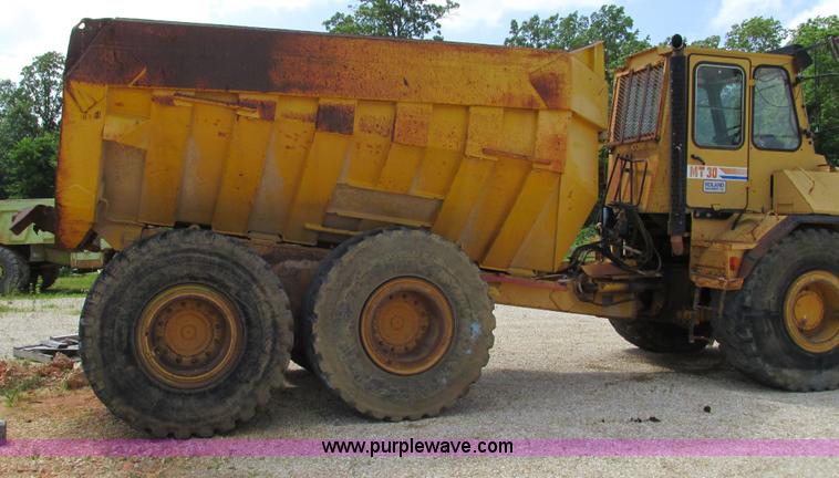 image for item G9265 1995 Moxy MT30R S-3 articulated haul truck