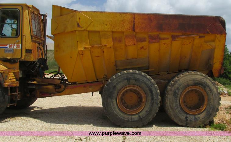 image for item G9265 1995 Moxy MT30R S-3 articulated haul truck