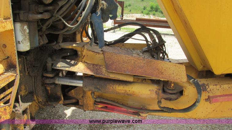 image for item G9265 1995 Moxy MT30R S-3 articulated haul truck