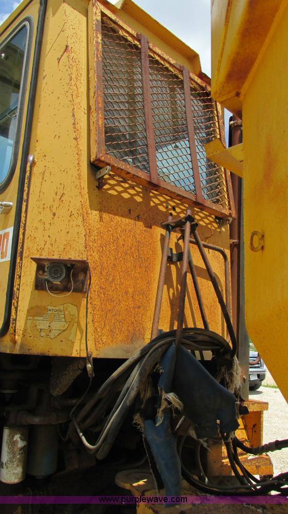 image for item G9265 1995 Moxy MT30R S-3 articulated haul truck