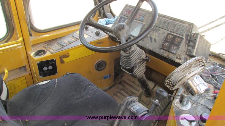 image for item G9265 1995 Moxy MT30R S-3 articulated haul truck