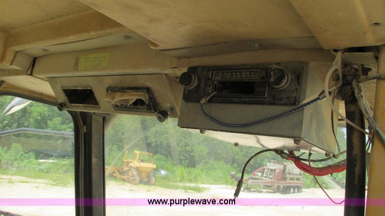 image for item G9265 1995 Moxy MT30R S-3 articulated haul truck