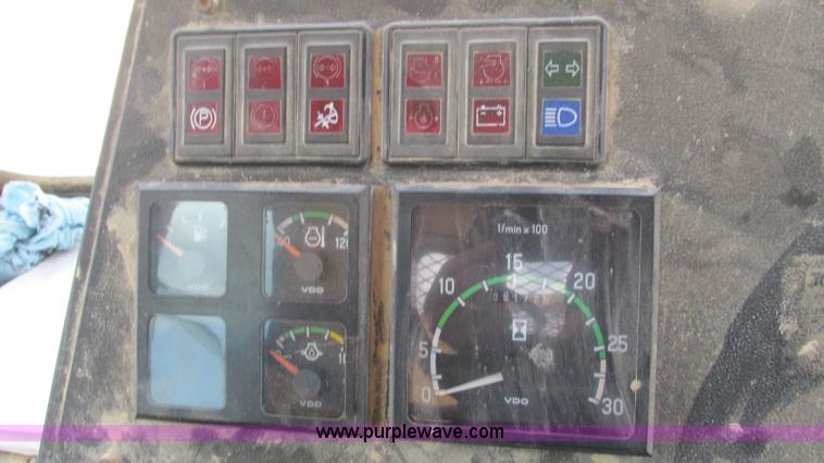 image for item G9265 1995 Moxy MT30R S-3 articulated haul truck