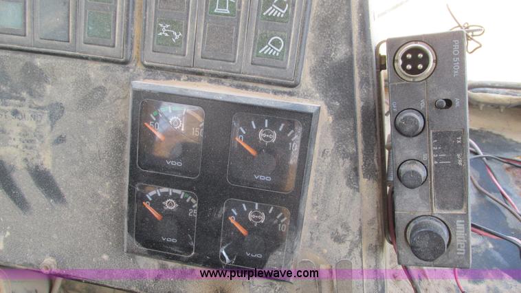 image for item G9265 1995 Moxy MT30R S-3 articulated haul truck