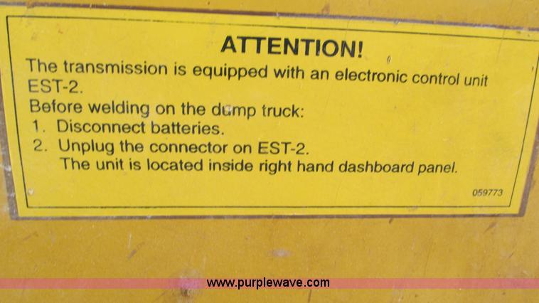 image for item G9265 1995 Moxy MT30R S-3 articulated haul truck