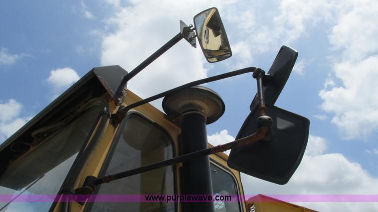 image for item G9265 1995 Moxy MT30R S-3 articulated haul truck