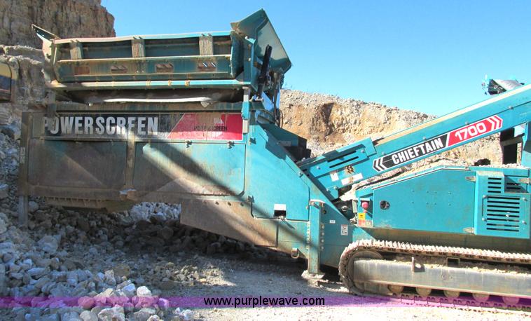 image for item G9266 2008 Powerscreen Chieftain 1700 mobile screen