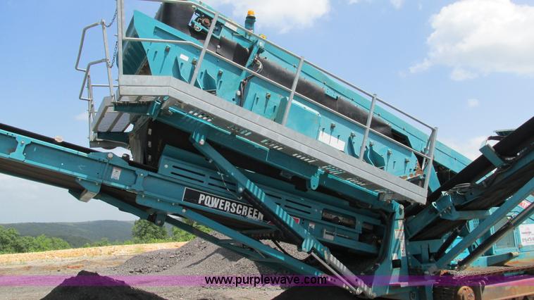 image for item G9266 2008 Powerscreen Chieftain 1700 mobile screen