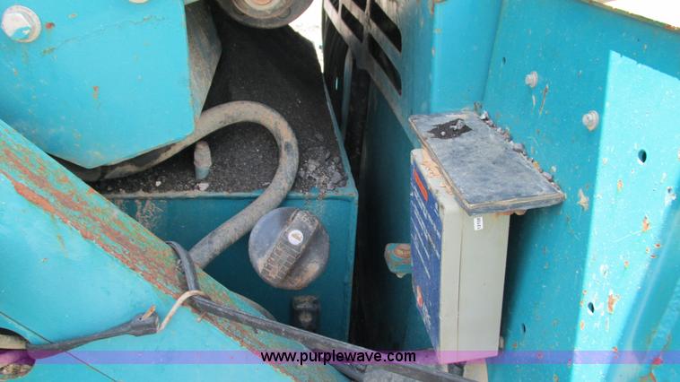 image for item G9266 2008 Powerscreen Chieftain 1700 mobile screen