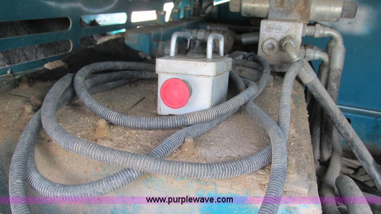 image for item G9266 2008 Powerscreen Chieftain 1700 mobile screen