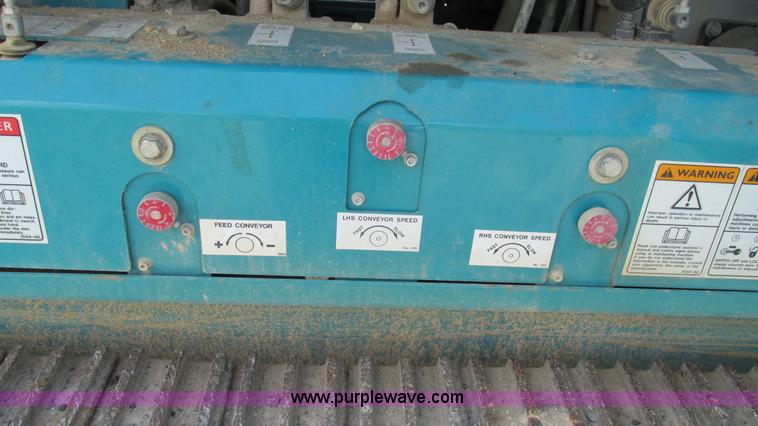 image for item G9266 2008 Powerscreen Chieftain 1700 mobile screen