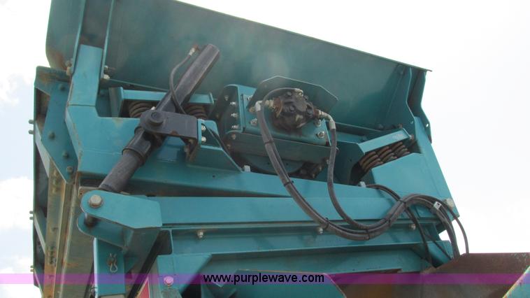 image for item G9266 2008 Powerscreen Chieftain 1700 mobile screen