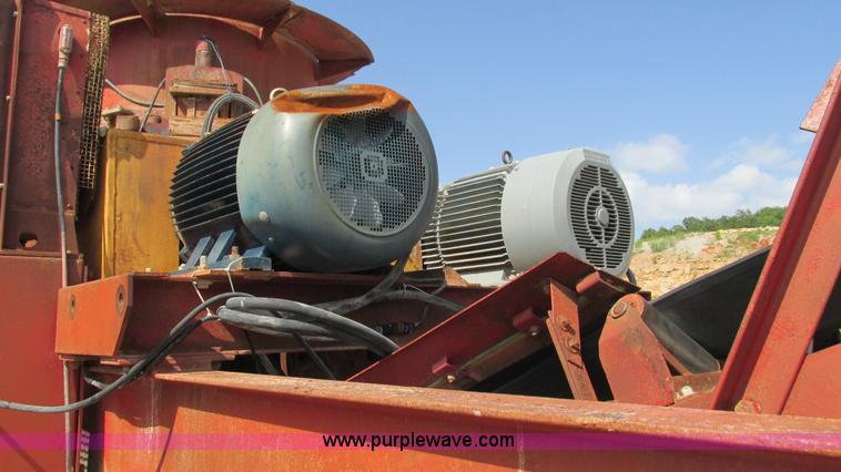 image for item G9267 1993 Pioneer M6000 Magna Cone crusher