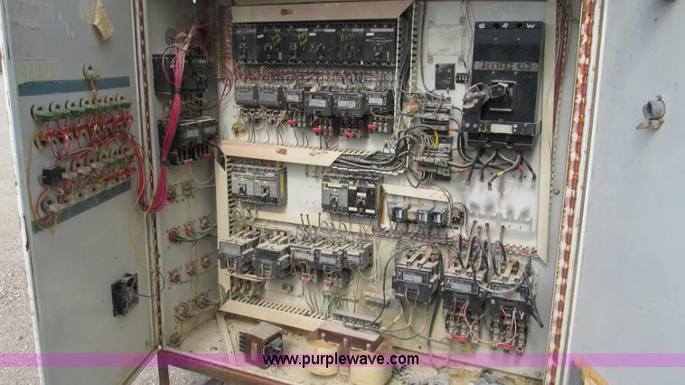 image for item G9267 1993 Pioneer M6000 Magna Cone crusher