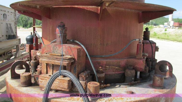 image for item G9267 1993 Pioneer M6000 Magna Cone crusher