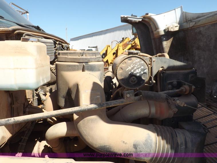 image for item H1796 1991 Chevrolet Kodiak utility truck