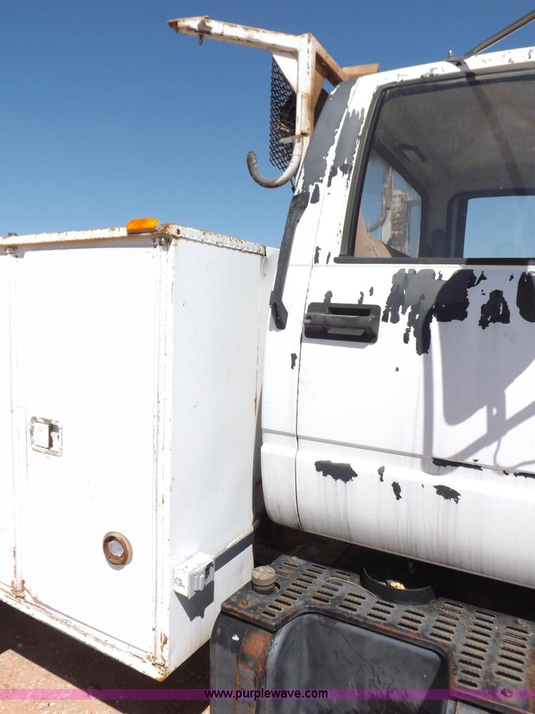 image for item H1796 1991 Chevrolet Kodiak utility truck