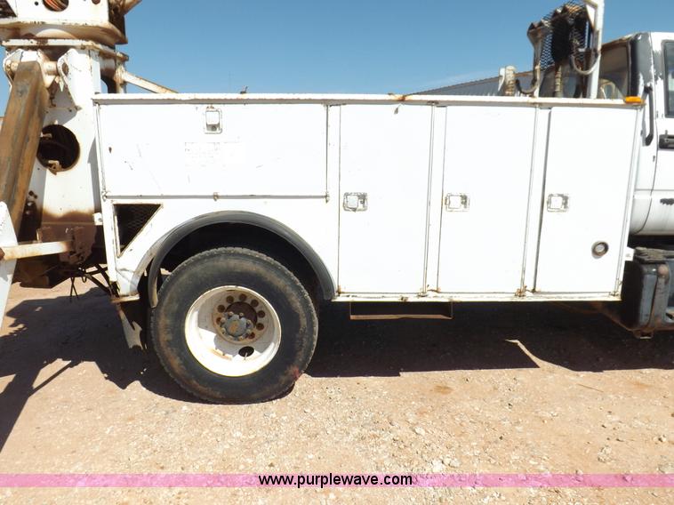 image for item H1796 1991 Chevrolet Kodiak utility truck