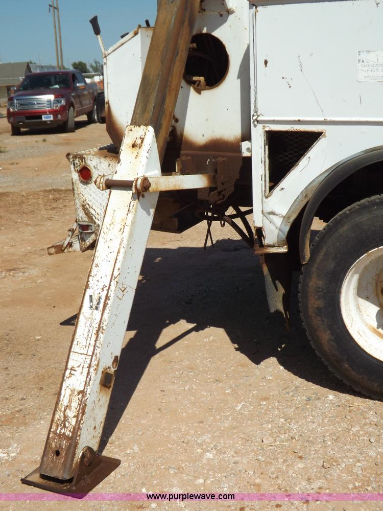 image for item H1796 1991 Chevrolet Kodiak utility truck