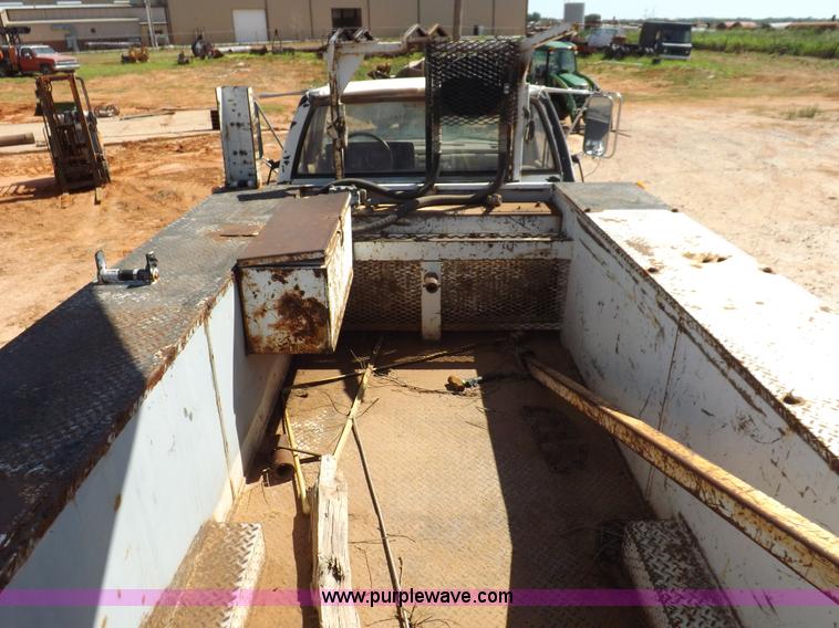 image for item H1796 1991 Chevrolet Kodiak utility truck