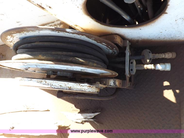 image for item H1796 1991 Chevrolet Kodiak utility truck