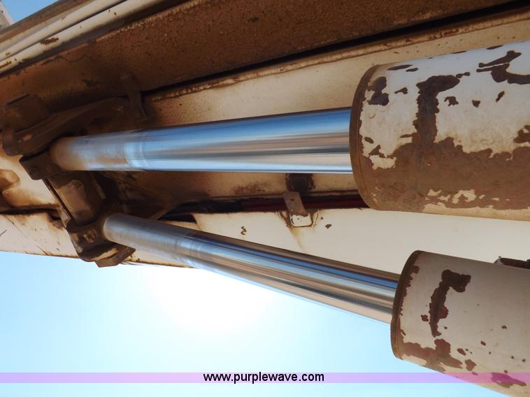 image for item H1796 1991 Chevrolet Kodiak utility truck