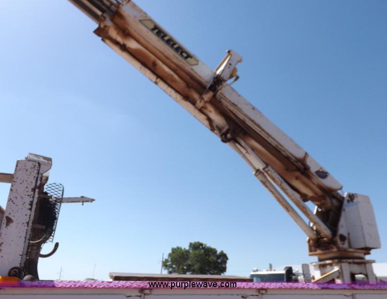 image for item H1796 1991 Chevrolet Kodiak utility truck