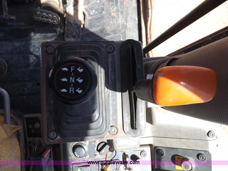 image for item H1798 2002 Case 865 articulated motor grader