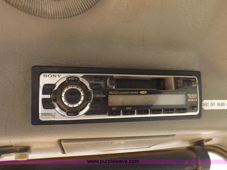 image for item H1798 2002 Case 865 articulated motor grader